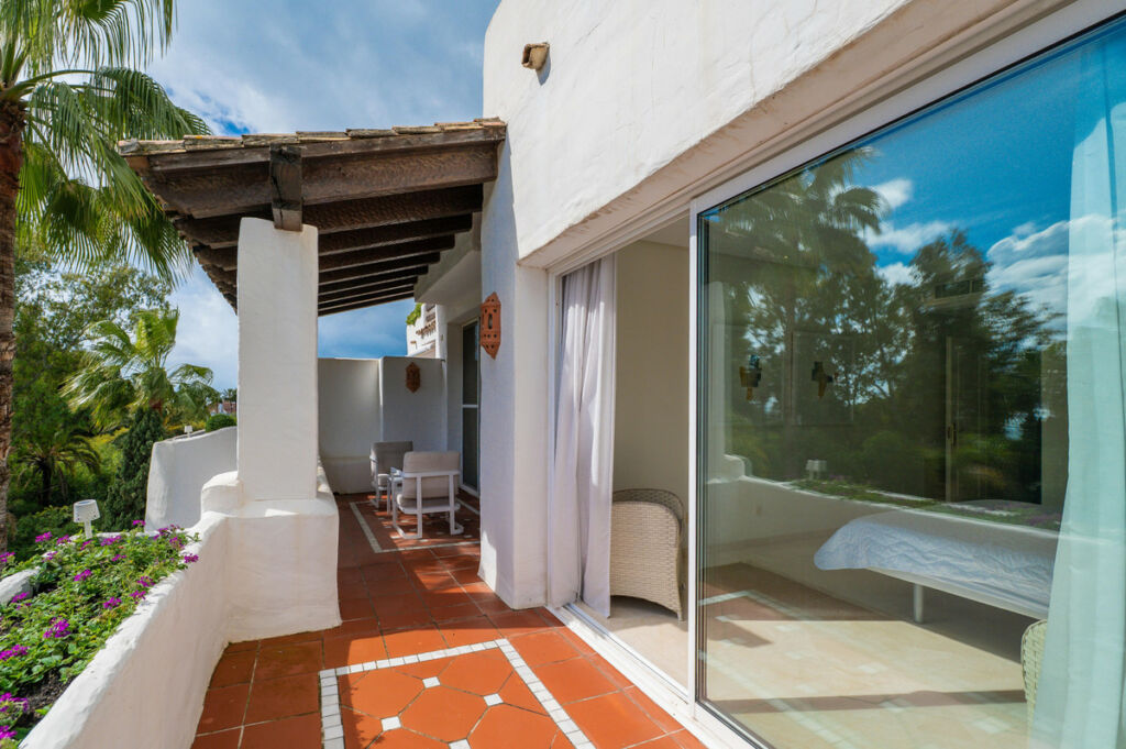 Penthouse Duplex Puerto Banús Málaga - image 6