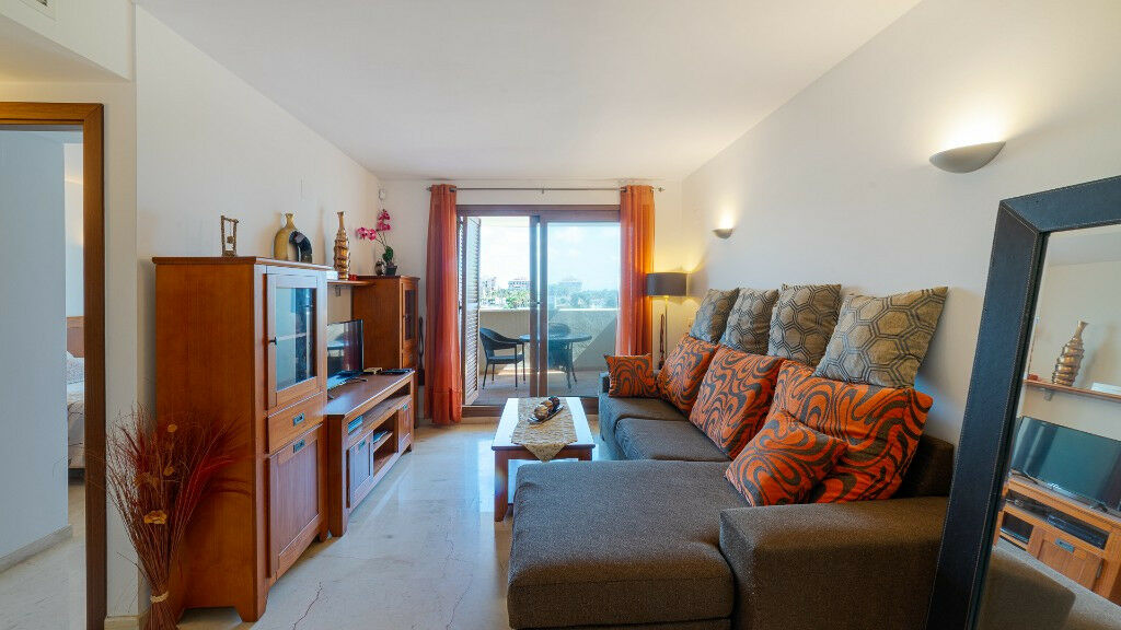 Middle Floor Apartment Punta Prima Alicante - image 6