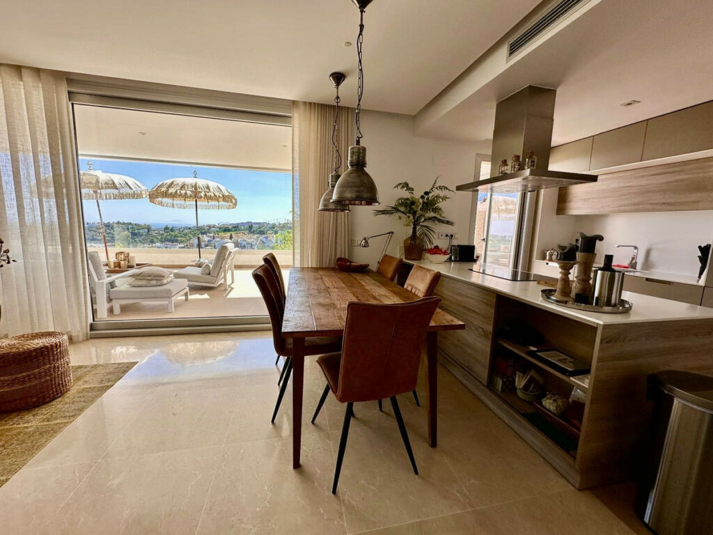 Ground Floor Apartment Benahavís Málaga - image 6