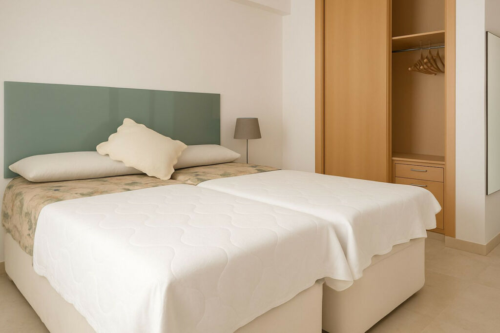 Ground Floor Apartment Guadalmina Baja Málaga - image 5