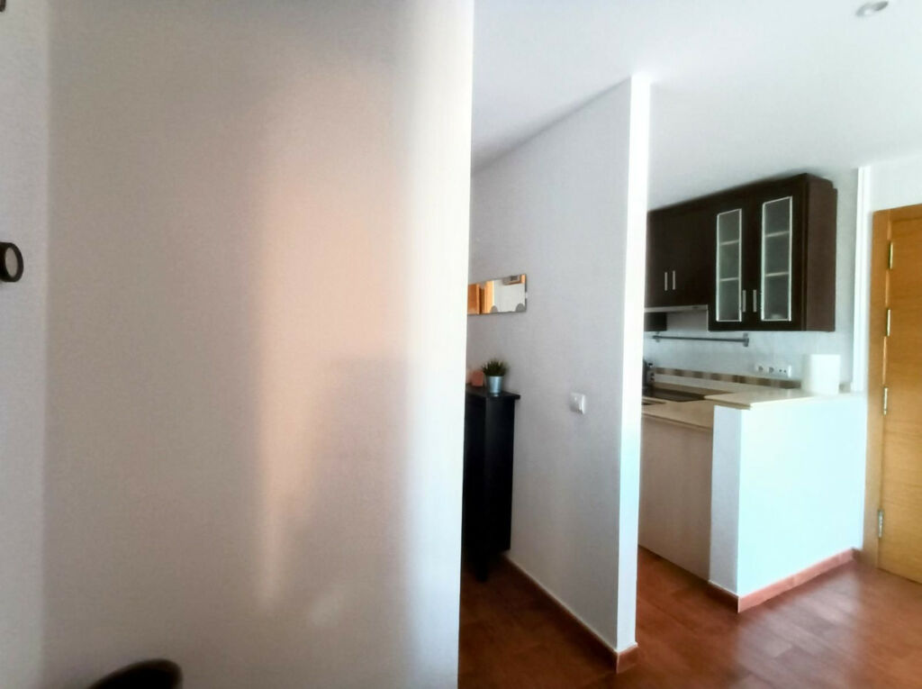 Middle Floor Apartment Las Lagunas Málaga - image 6