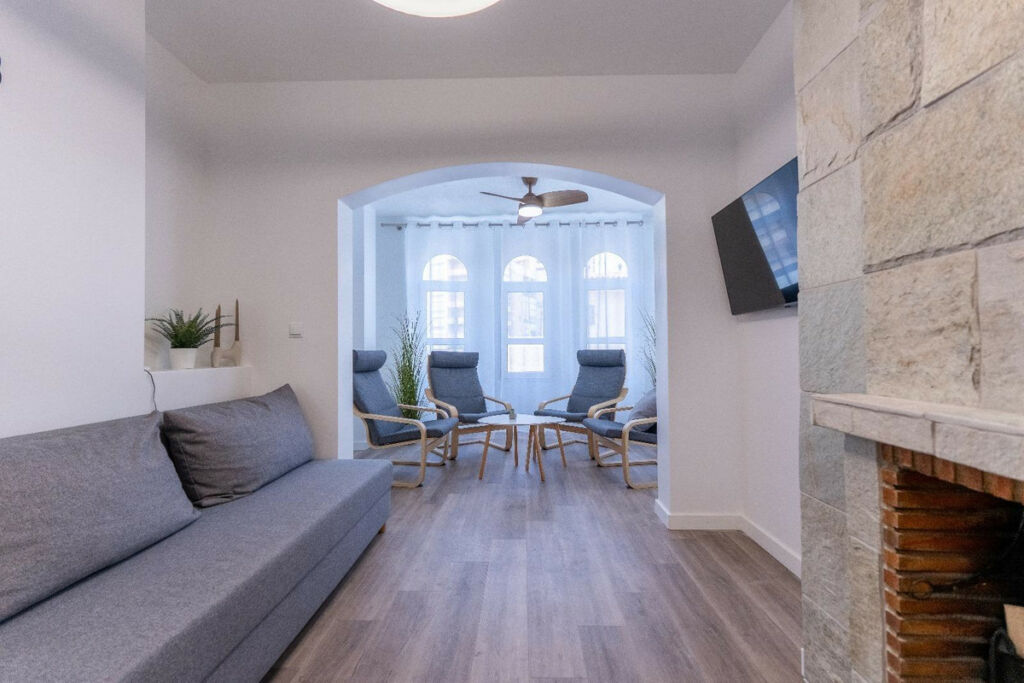 Middle Floor Apartment Torrevieja Alicante - image 6