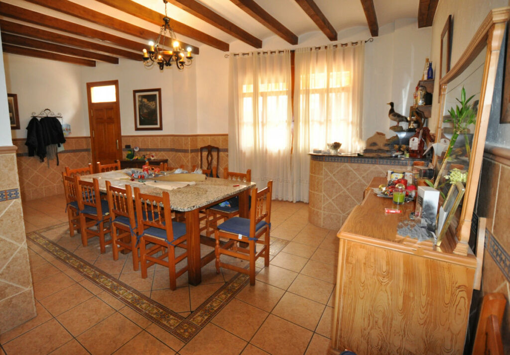 Detached Villa Sax Alicante - image 6