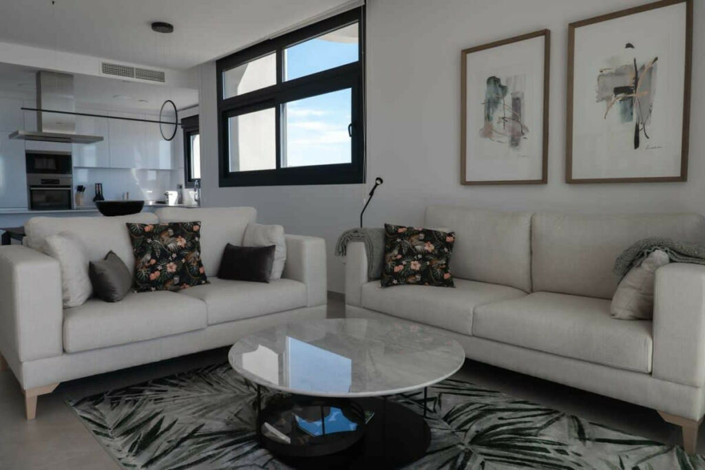 Middle Floor Apartment Benidorm Alicante - image 6
