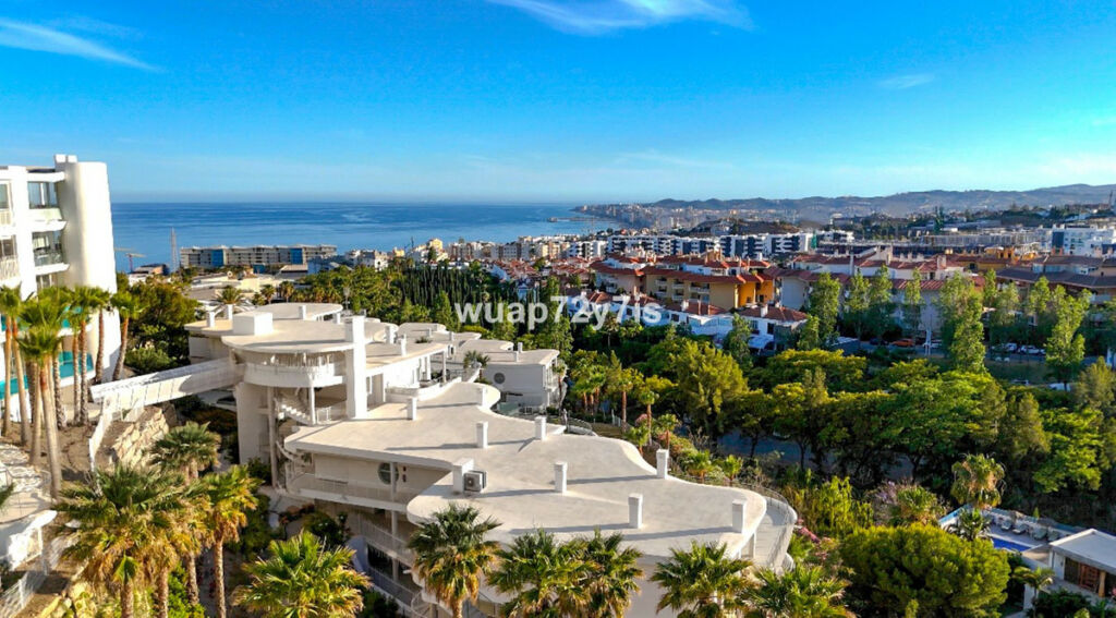 Penthouse Benalmadena Málaga - image 6