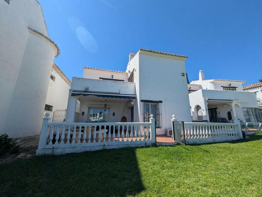 Townhouse Calahonda Málaga - image 6