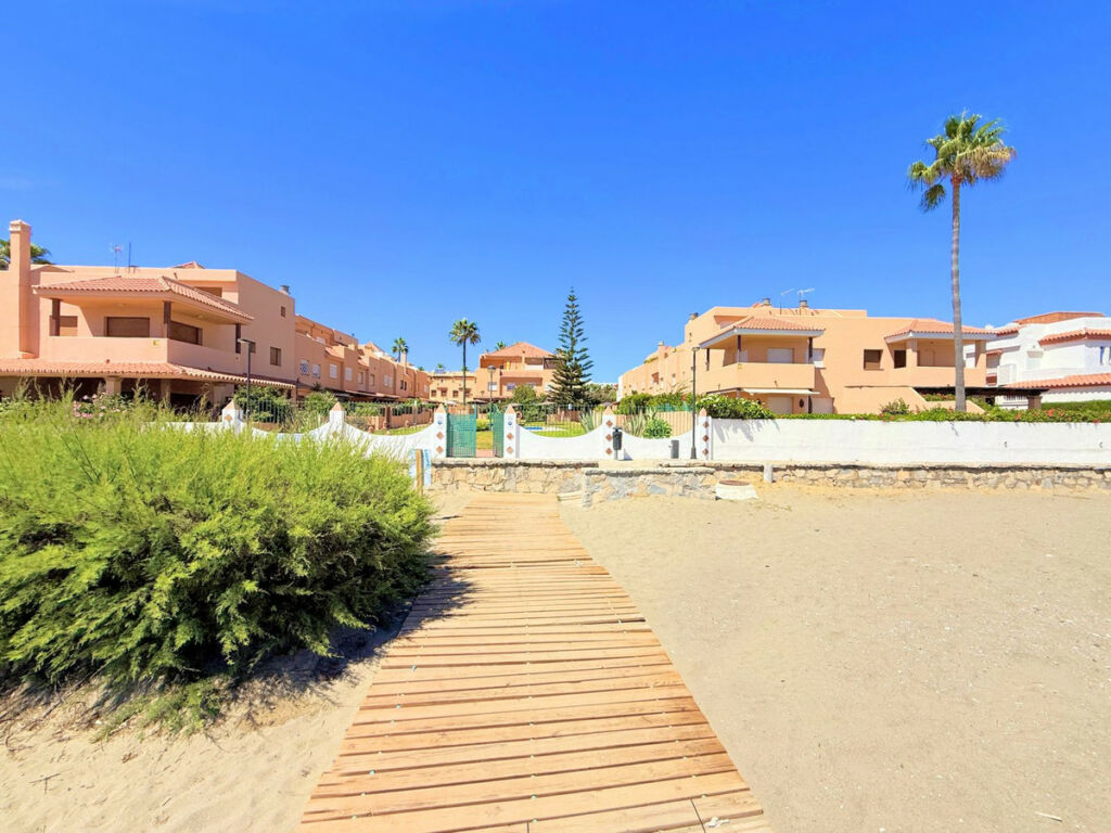 Townhouse Casares Playa Málaga - image 6
