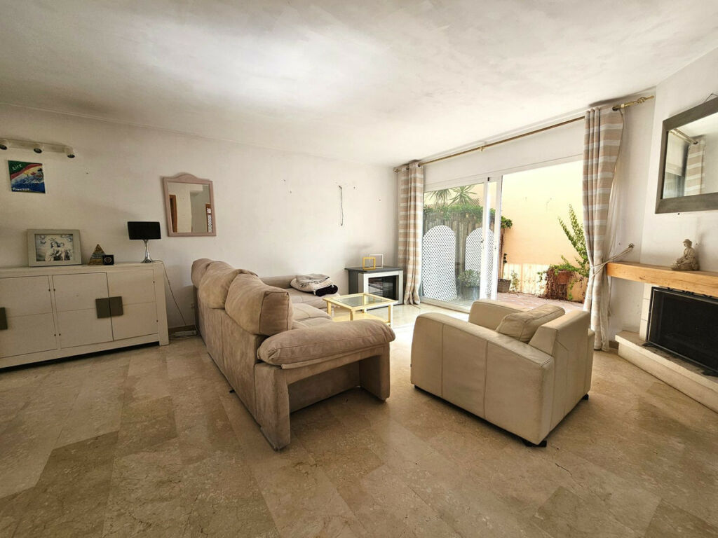 Semi-Detached House Nueva Andalucía Málaga - image 6