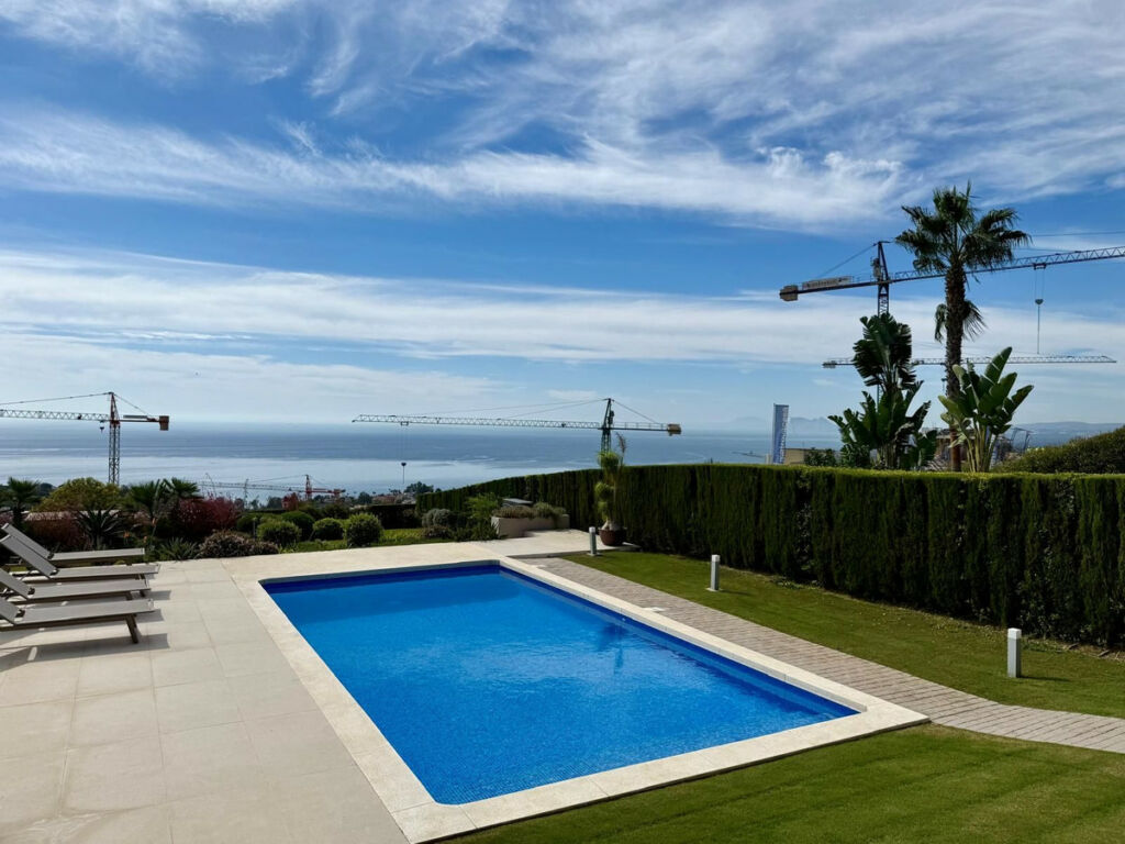 Detached Villa Manilva Málaga - image 8