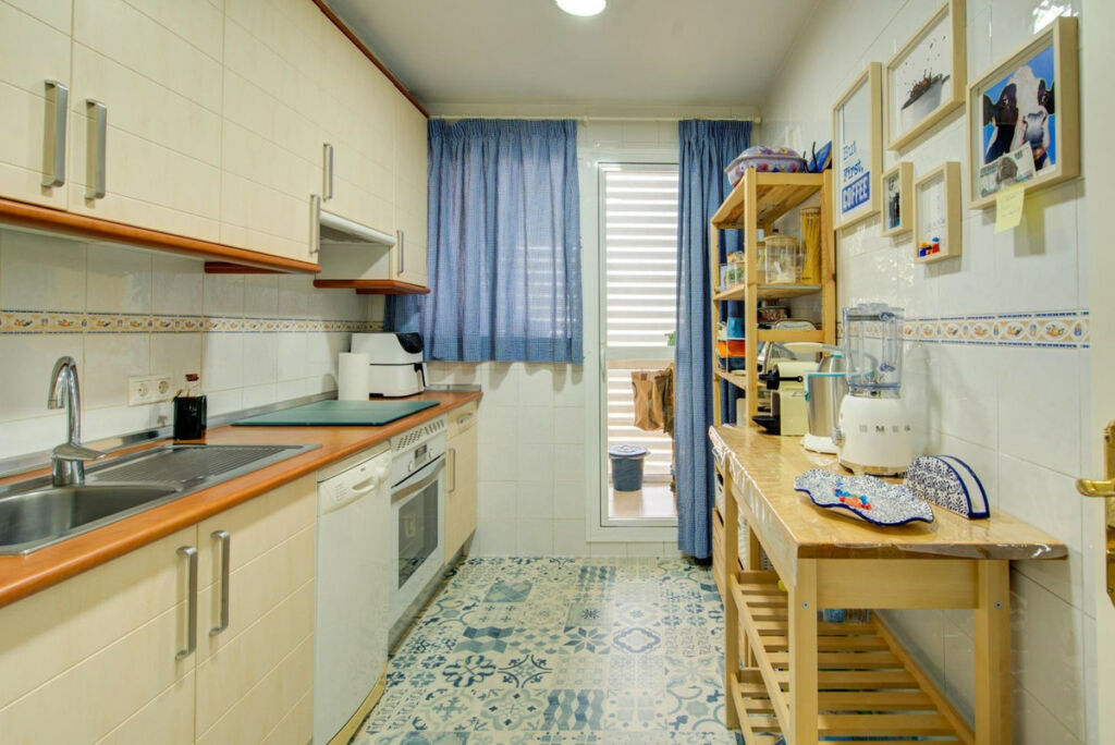 Middle Floor Apartment La Cala de Mijas Málaga - image 6