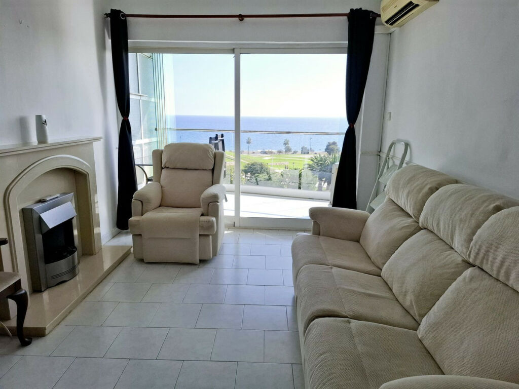 Top Floor Apartment Fuengirola Málaga - image 6