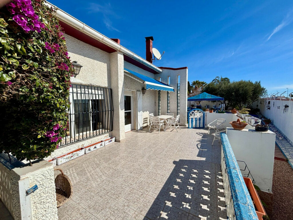 Detached Villa Ciudad Quesada Alicante - image 6