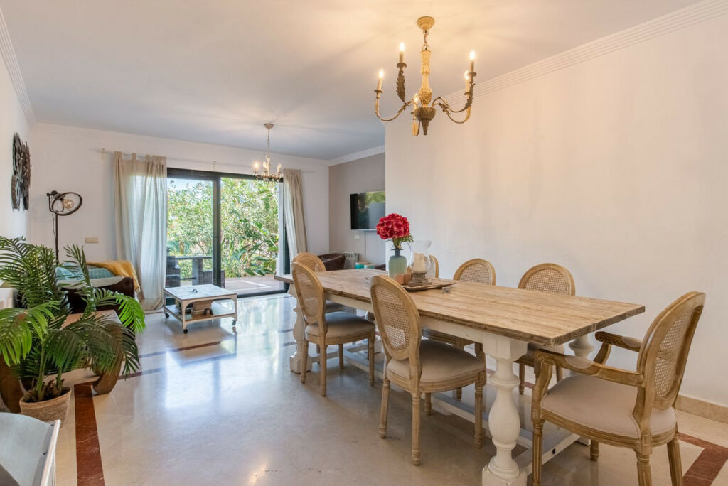 Ground Floor Apartment Nueva Andalucía Málaga - image 6