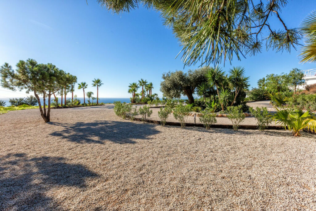 Detached Villa Estepona Málaga - image 61