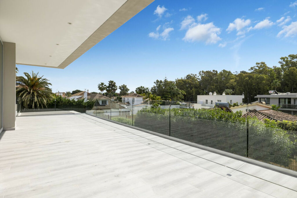 Detached Villa San Pedro de Alcántara Málaga - image 61
