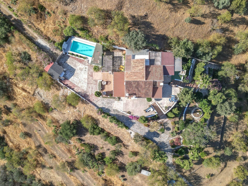 Detached Villa Guaro Málaga - image 61