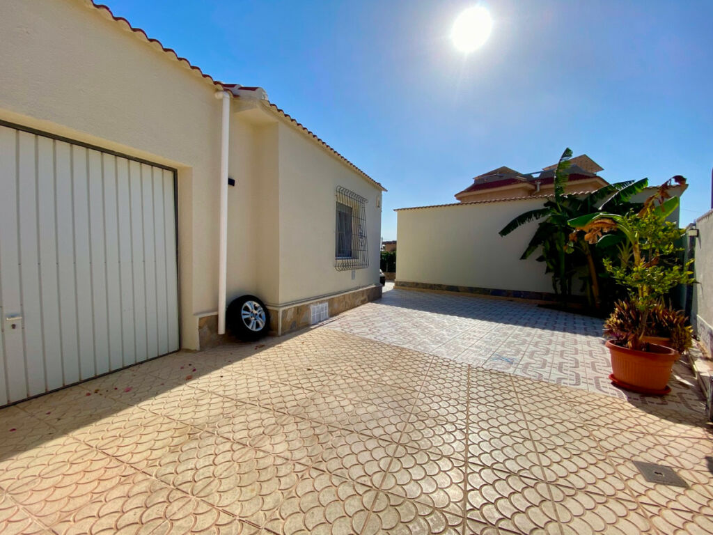 Detached Villa Ciudad Quesada Alicante - image 63