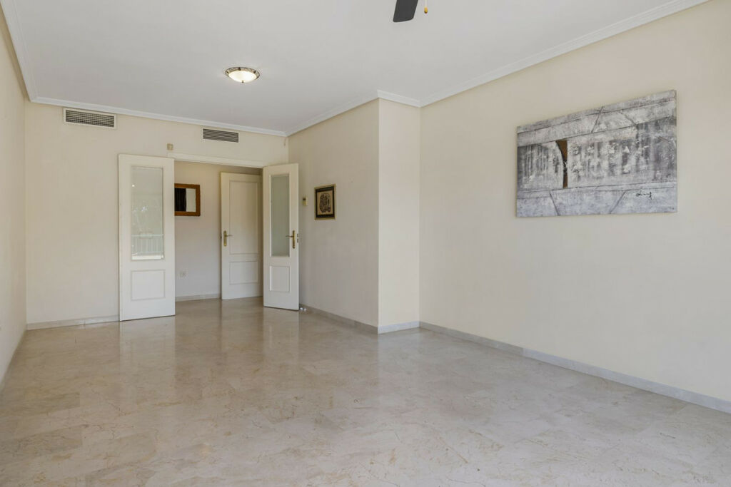 Ground Floor Apartment Torrequebrada Málaga - image 7