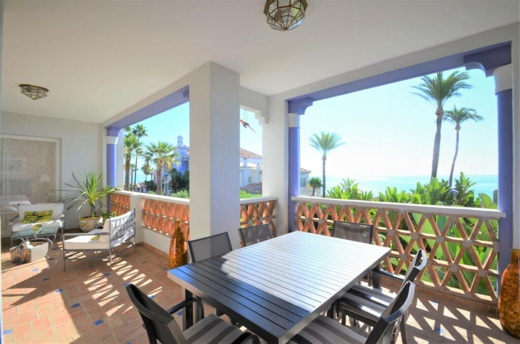 Middle Floor Apartment Casares Playa Málaga - image 7