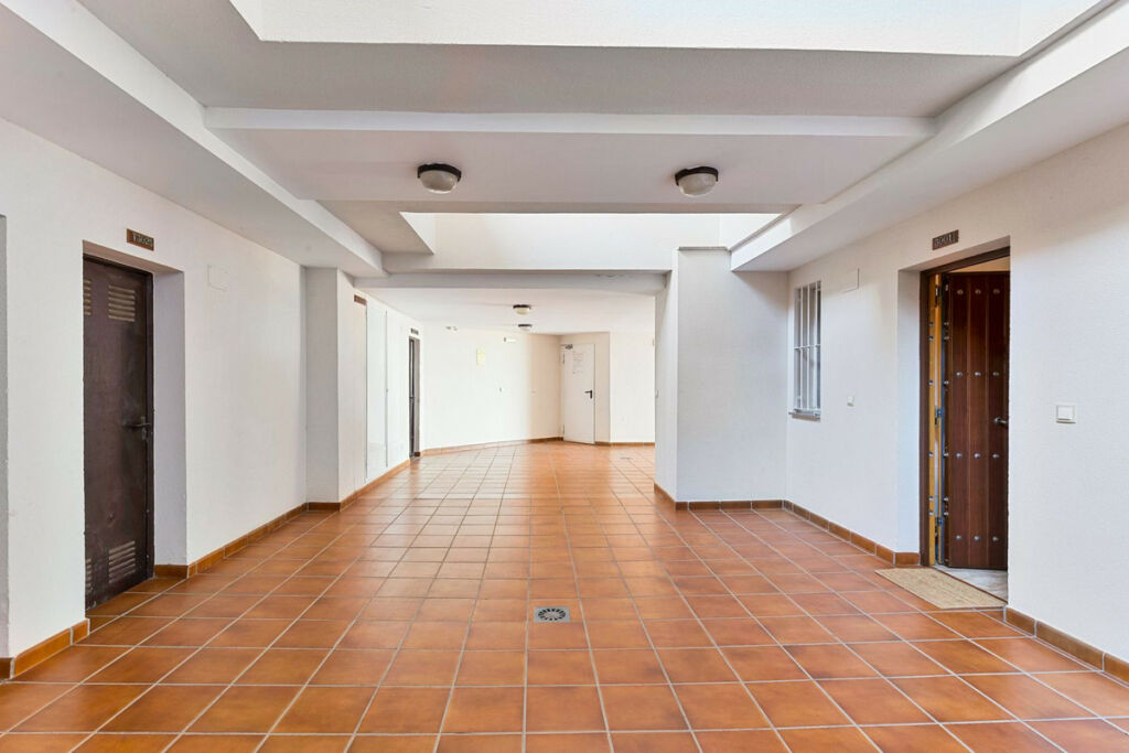 Ground Floor Apartment Benalmadena Málaga - image 7