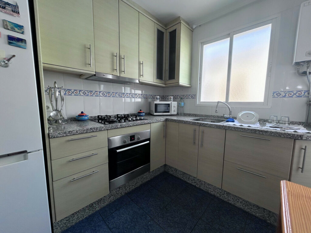 Middle Floor Apartment Estepona Málaga - image 6