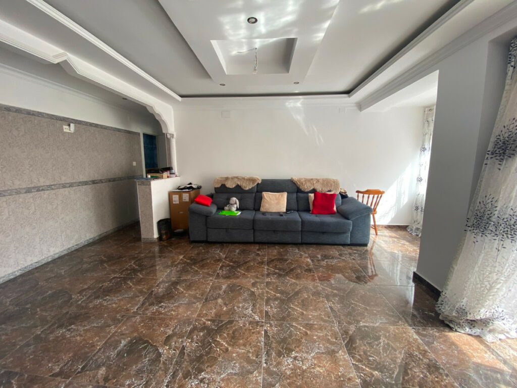 Top Floor Apartment Torrevieja Alicante - image 7