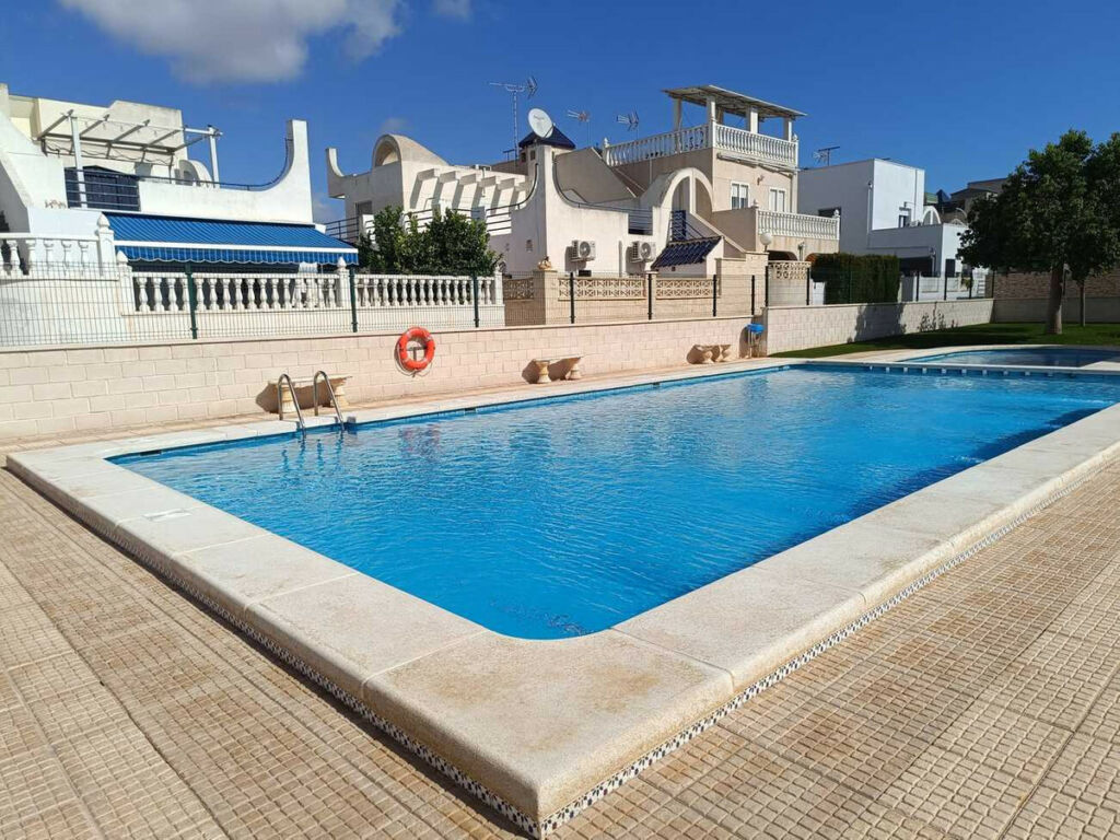 Townhouse Torrevieja Alicante - image 7
