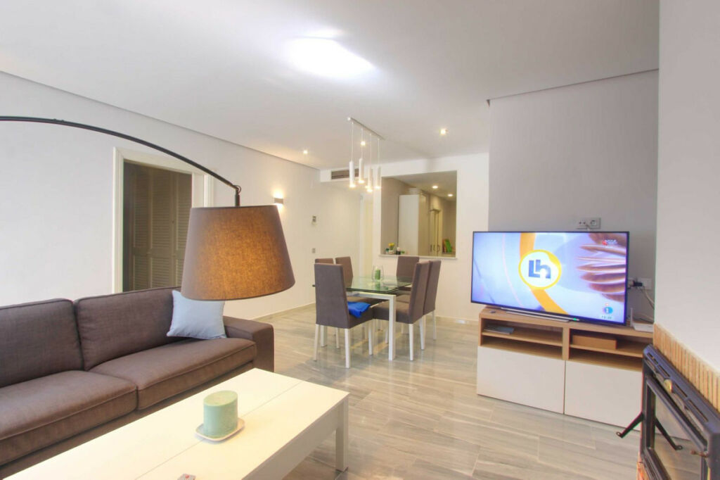 Ground Floor Apartment Elviria Málaga - image 7