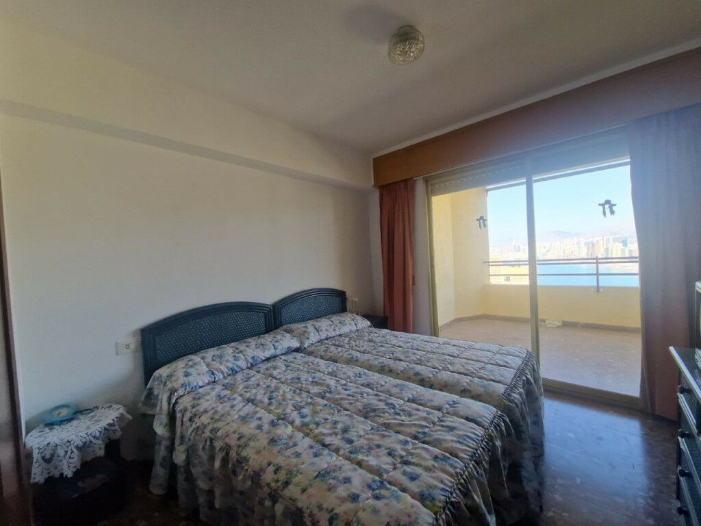 Middle Floor Apartment Benidorm Alicante - image 5