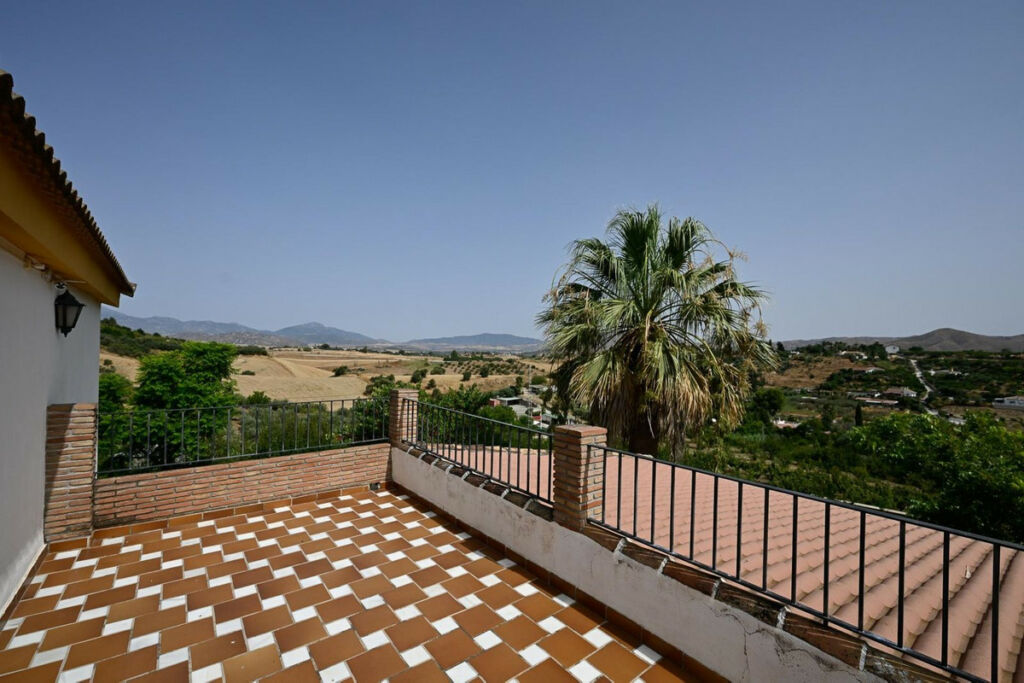 Detached Villa Cártama Málaga - image 10