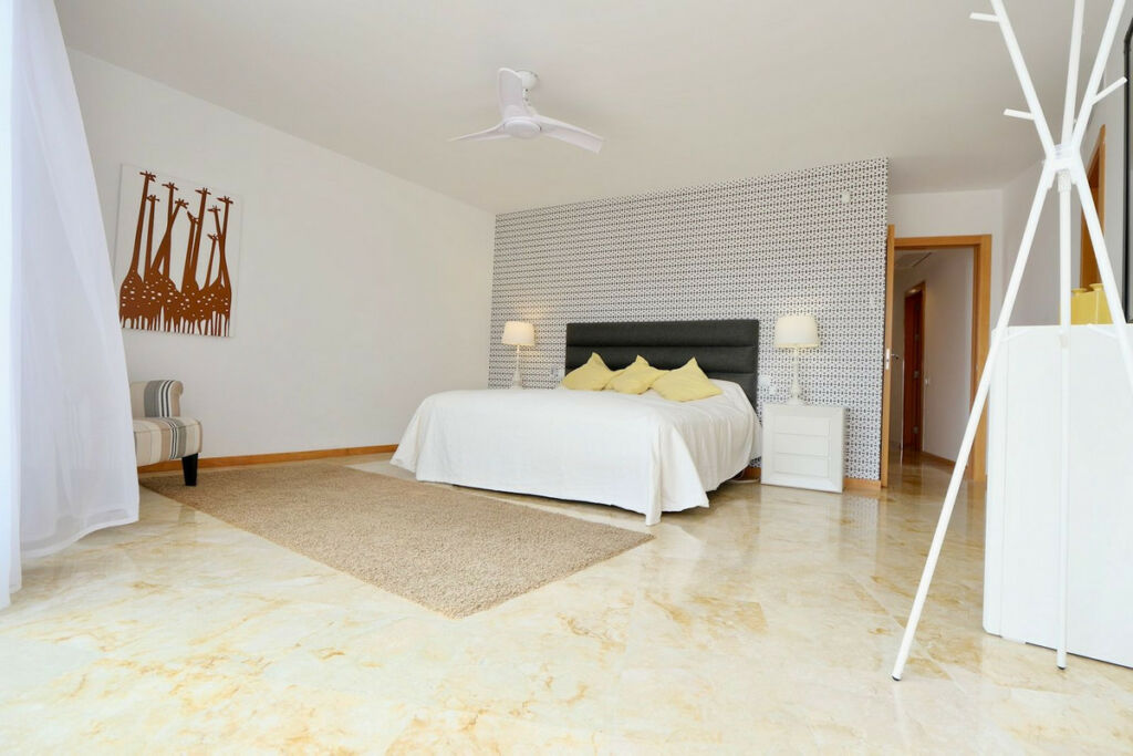 Penthouse Altos de los Monteros Málaga - image 7