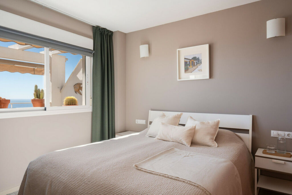 Penthouse Benalmadena Pueblo Málaga - image 7