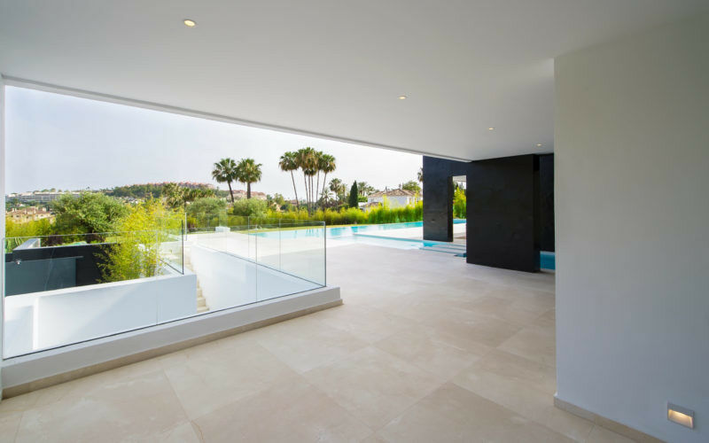 Detached Villa Nueva Andalucía Málaga - image 7