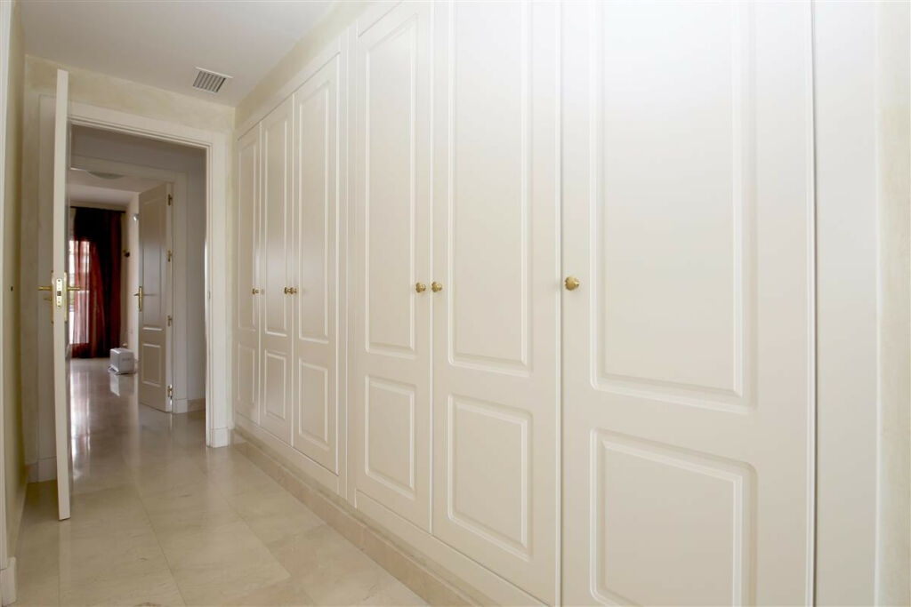 Middle Floor Apartment Marbella Málaga - image 7