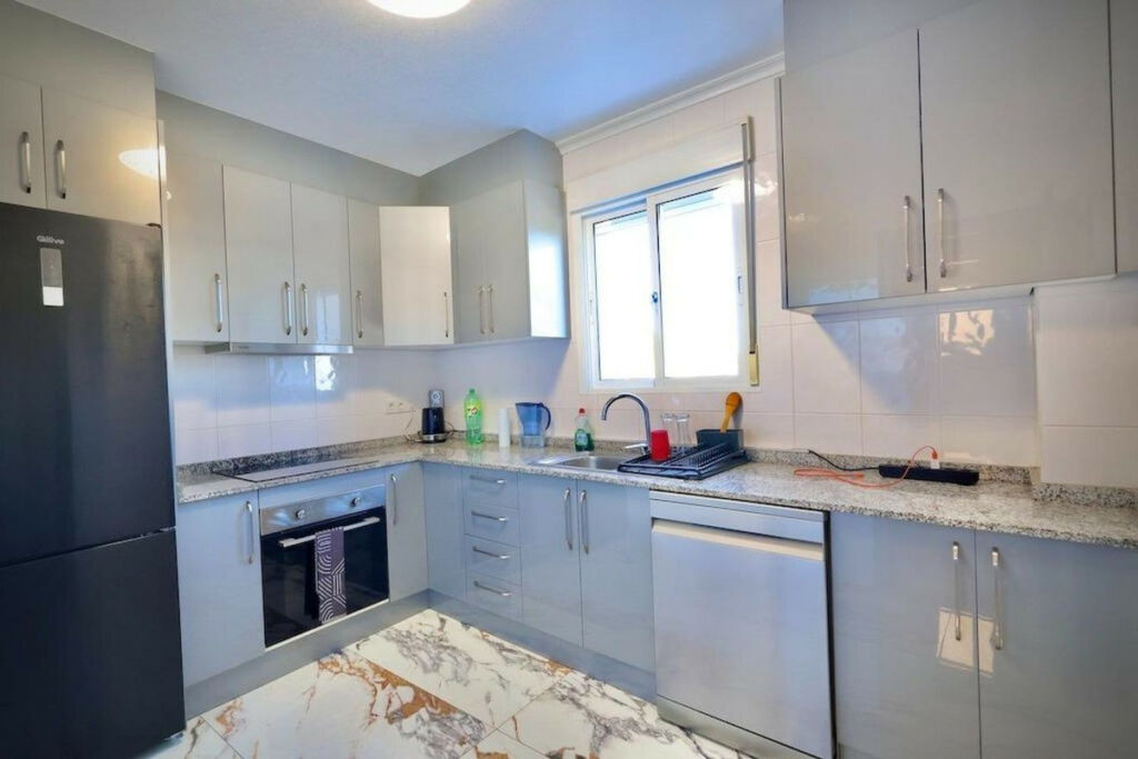 Detached Villa San Miguel de Salinas Alicante - image 7