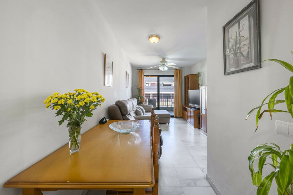 Middle Floor Apartment Fuengirola Málaga - image 7