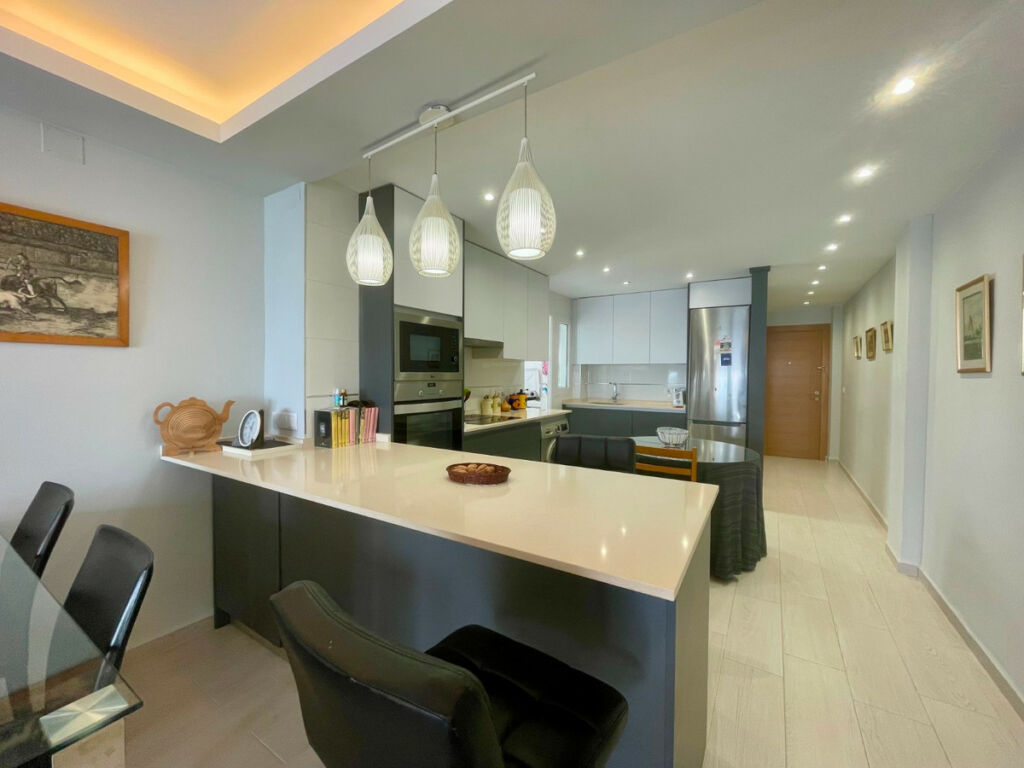 Middle Floor Apartment Playa Del Cura Alicante - image 4
