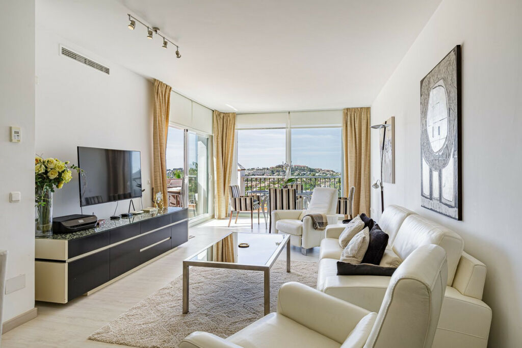 Penthouse Duplex Nueva Andalucía Málaga - image 7
