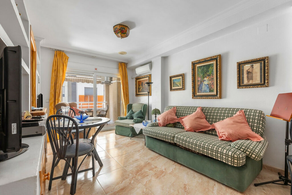 Middle Floor Apartment La Mata Alicante - image 8