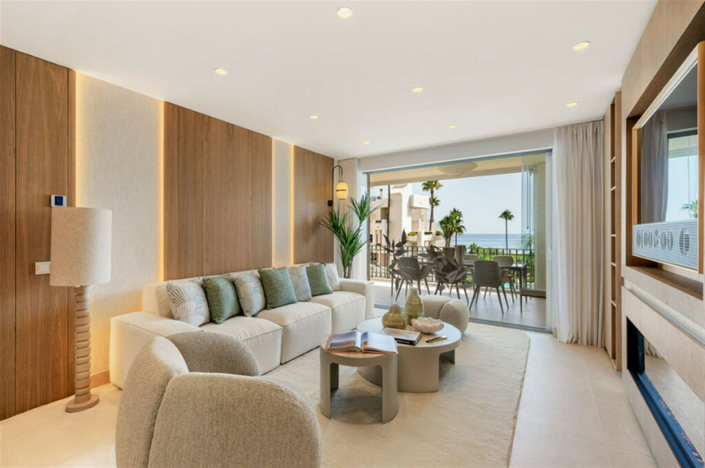 Middle Floor Apartment New Golden Mile Málaga - image 7