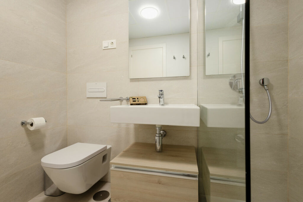 Middle Floor Apartment Estepona Málaga - image 7