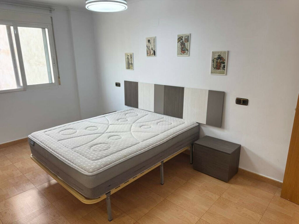 Middle Floor Apartment Torrevieja Alicante - image 7
