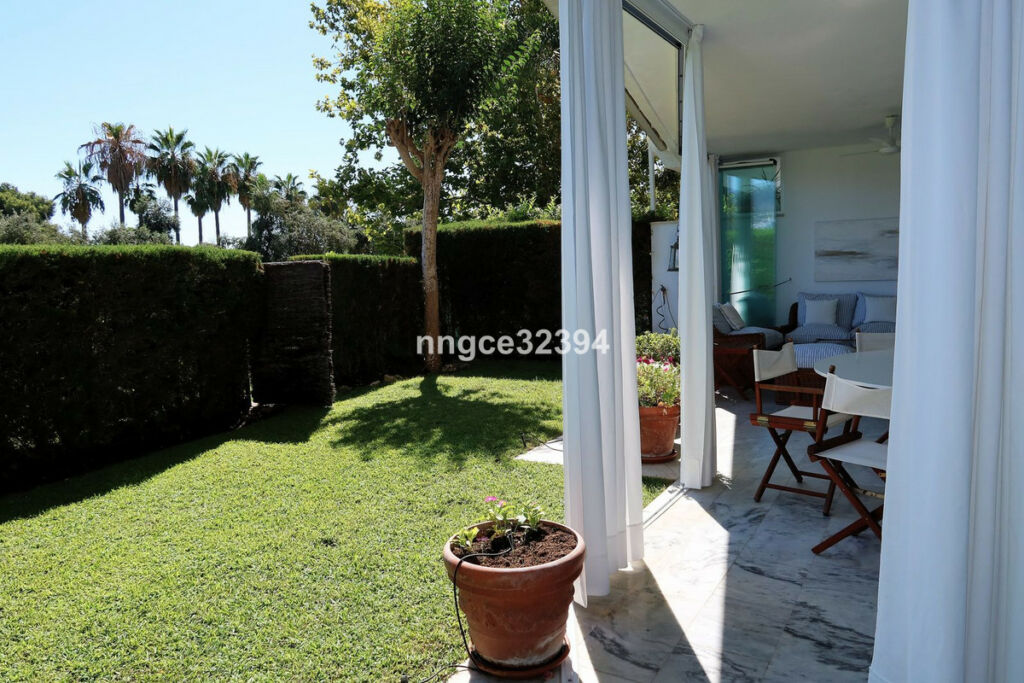Ground Floor Apartment San Pedro de Alcántara Málaga - image 7