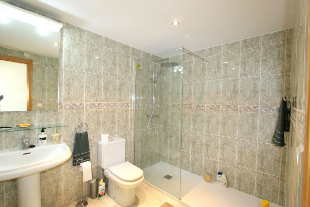 Middle Floor Apartment Miraflores Málaga - image 7