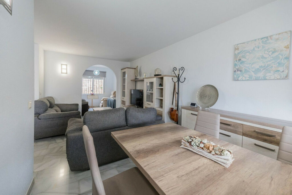 Townhouse El Coto Málaga - image 7
