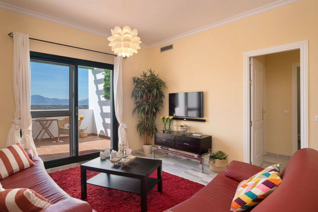 Middle Floor Apartment Alhaurin Golf Málaga - image 7