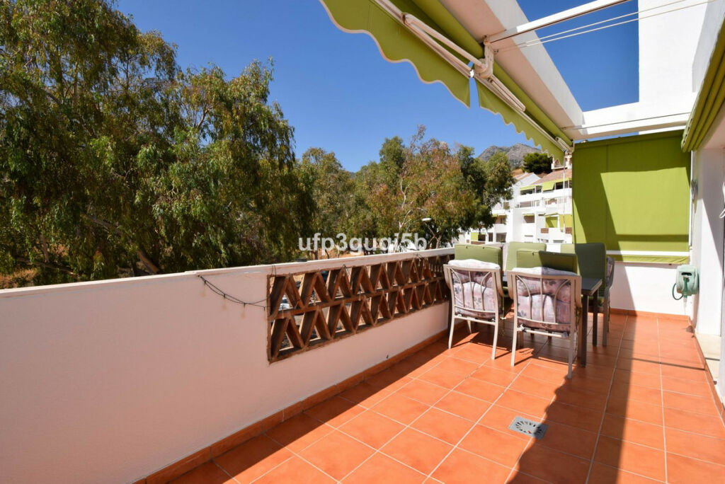 Top Floor Apartment Torrequebrada Málaga - image 7