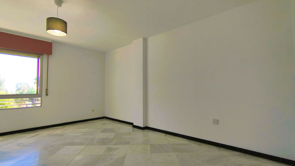 Middle Floor Apartment San Pedro de Alcántara Málaga - image 7