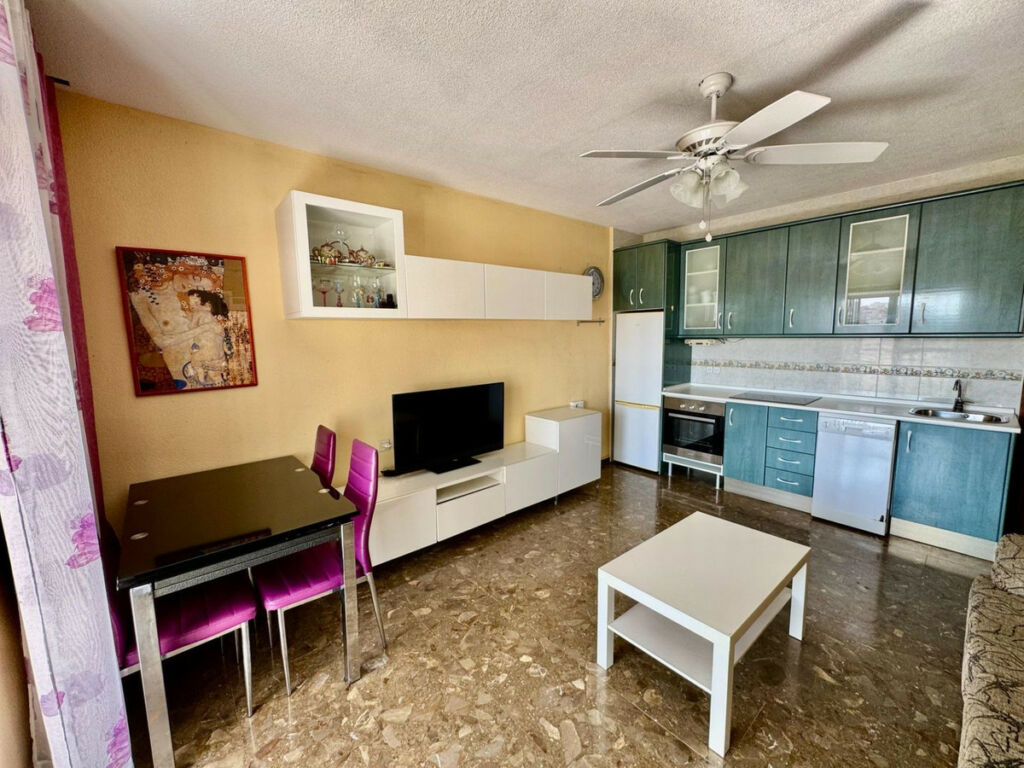 Middle Floor Apartment Benalmadena Costa Málaga - image 7