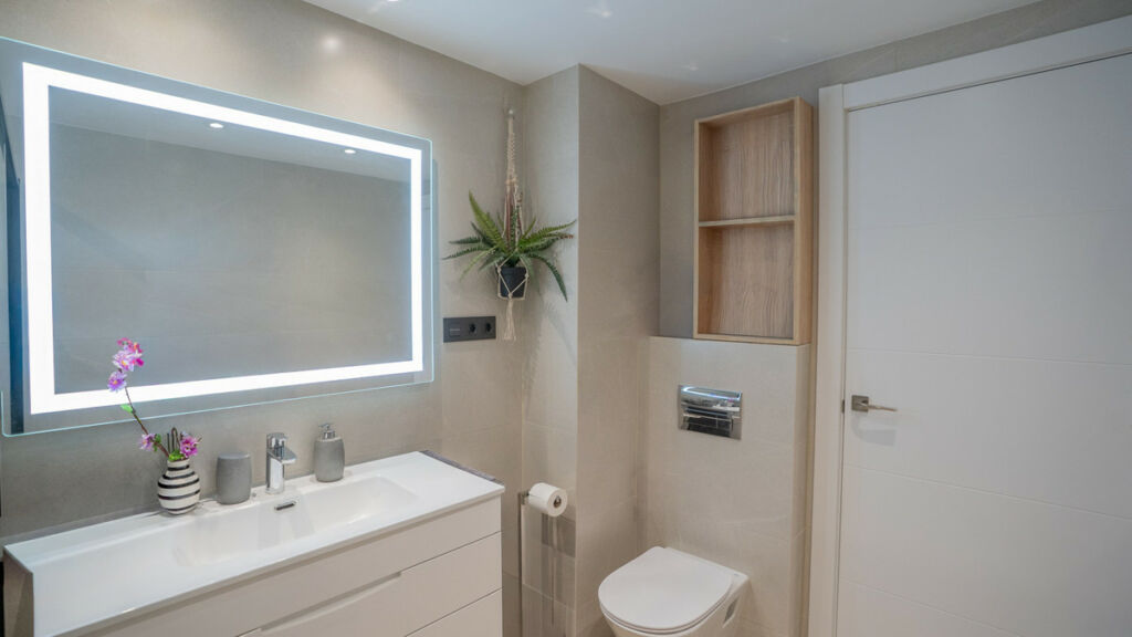 Middle Floor Apartment Marbella Málaga - image 7
